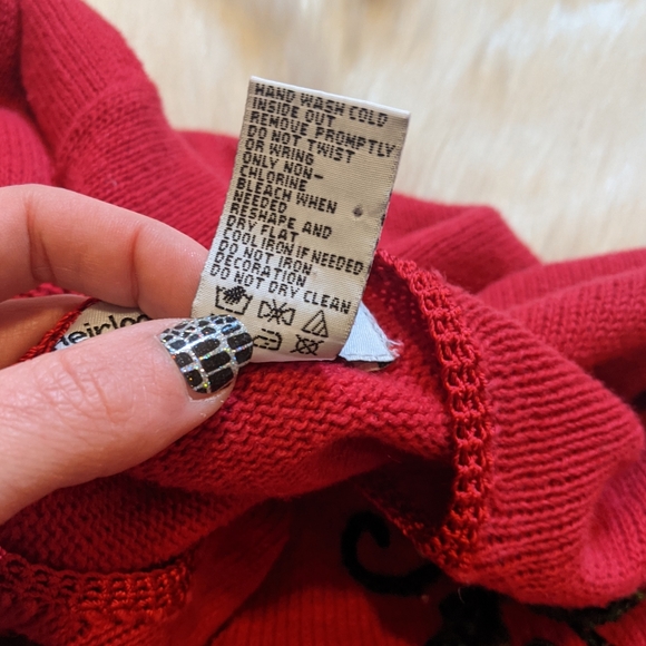 Heirloom Collectables holiday cardigan. - Picture 8 of 8